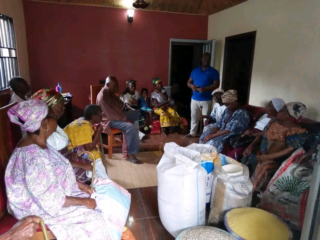 Elderly support program/Feeding the Elderly photo 5