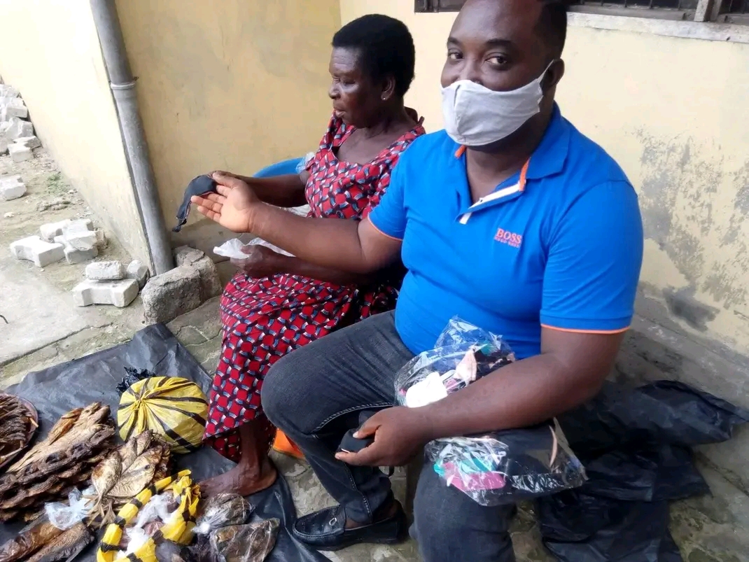 Covid-19 Relief packages and facemasks photo 5
