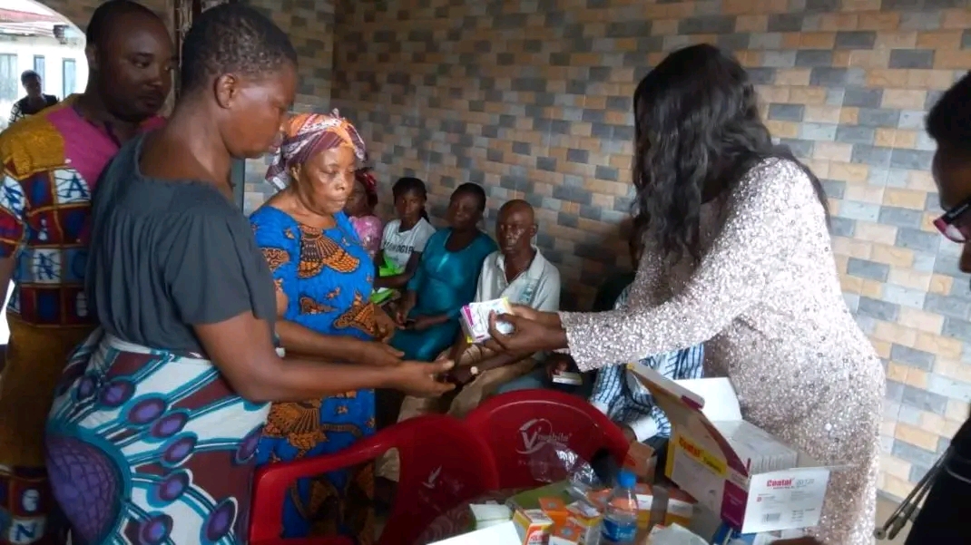 Free Medical Outreach photo 12