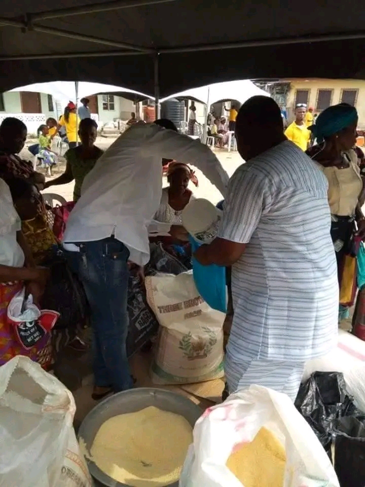 Elderly support program/Feeding the Elderly photo 6