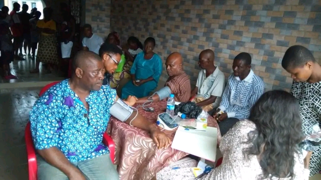 Free Medical Outreach photo 13