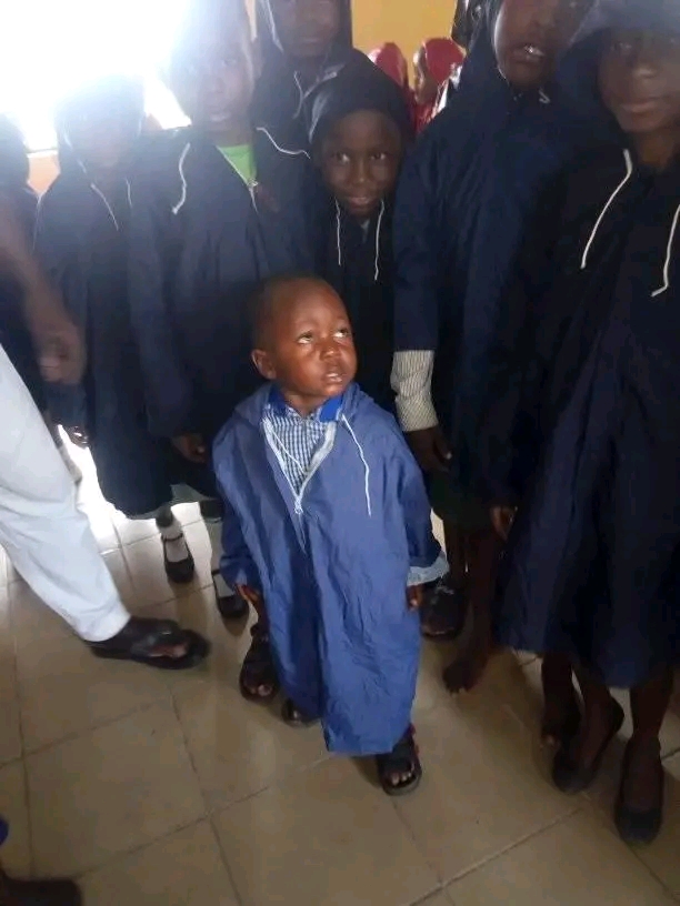 Raincoat for pupils photo 3